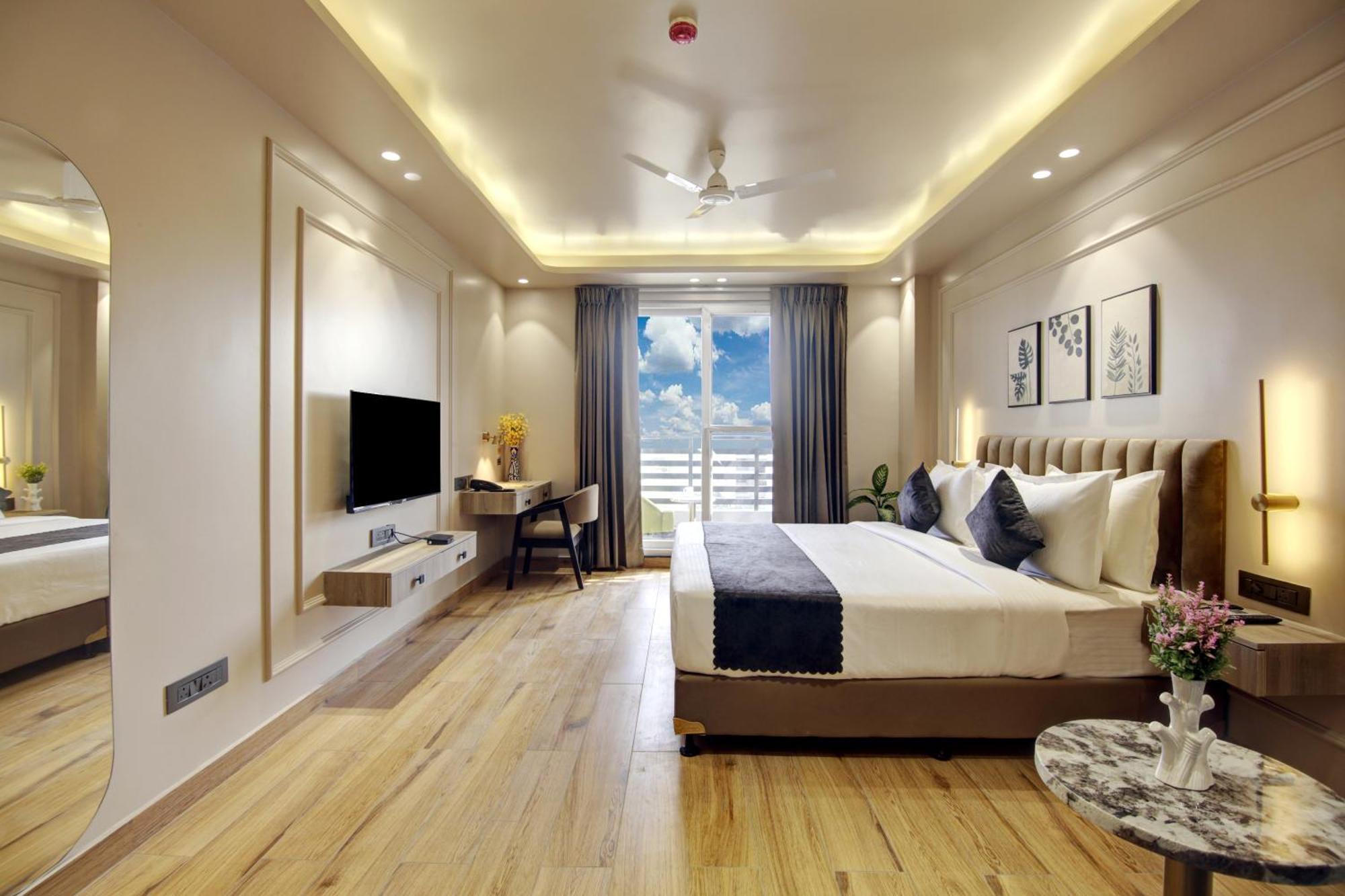 Saltstayz Premier - Near Golf Course Road & Sector 57 Gurgaon Exterior photo