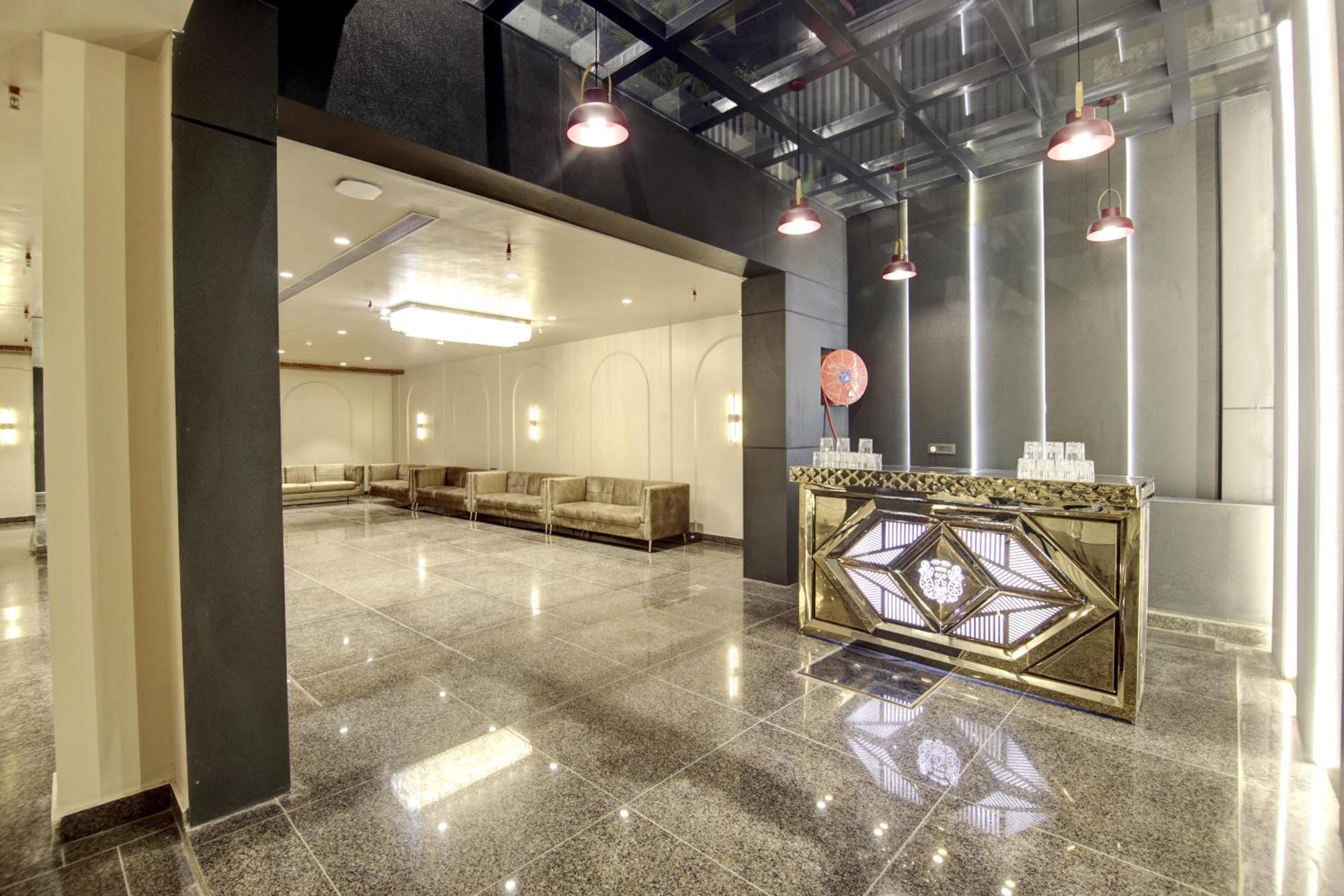 Saltstayz Premier - Near Golf Course Road & Sector 57 Gurgaon Exterior photo